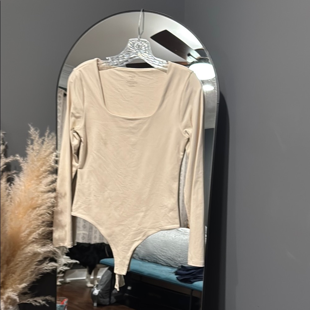 Cream Long Sleeve Bodysuit - nuuds - new no tags